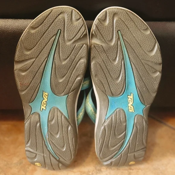 Teva Hurricane Women's Sandals - Picture 7 of 7
